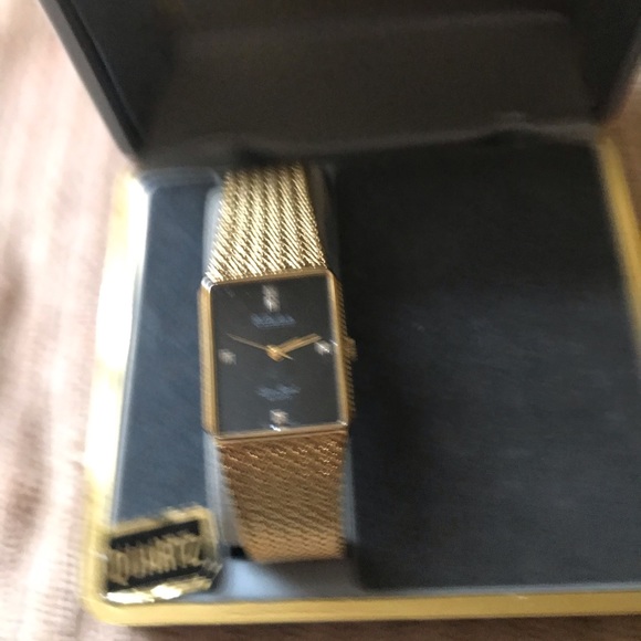 Ladies Watch - Picture 4 of 4